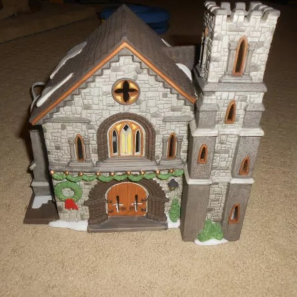 Heritage Village Christmas collection - Picture 2 of 10